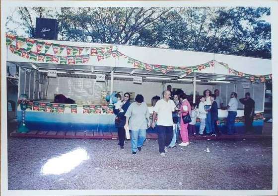 Barraca de bebidas na festa da integração