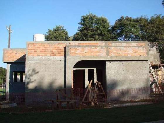 Construção da saúna da ASSEMIB (foto 3 de 3)